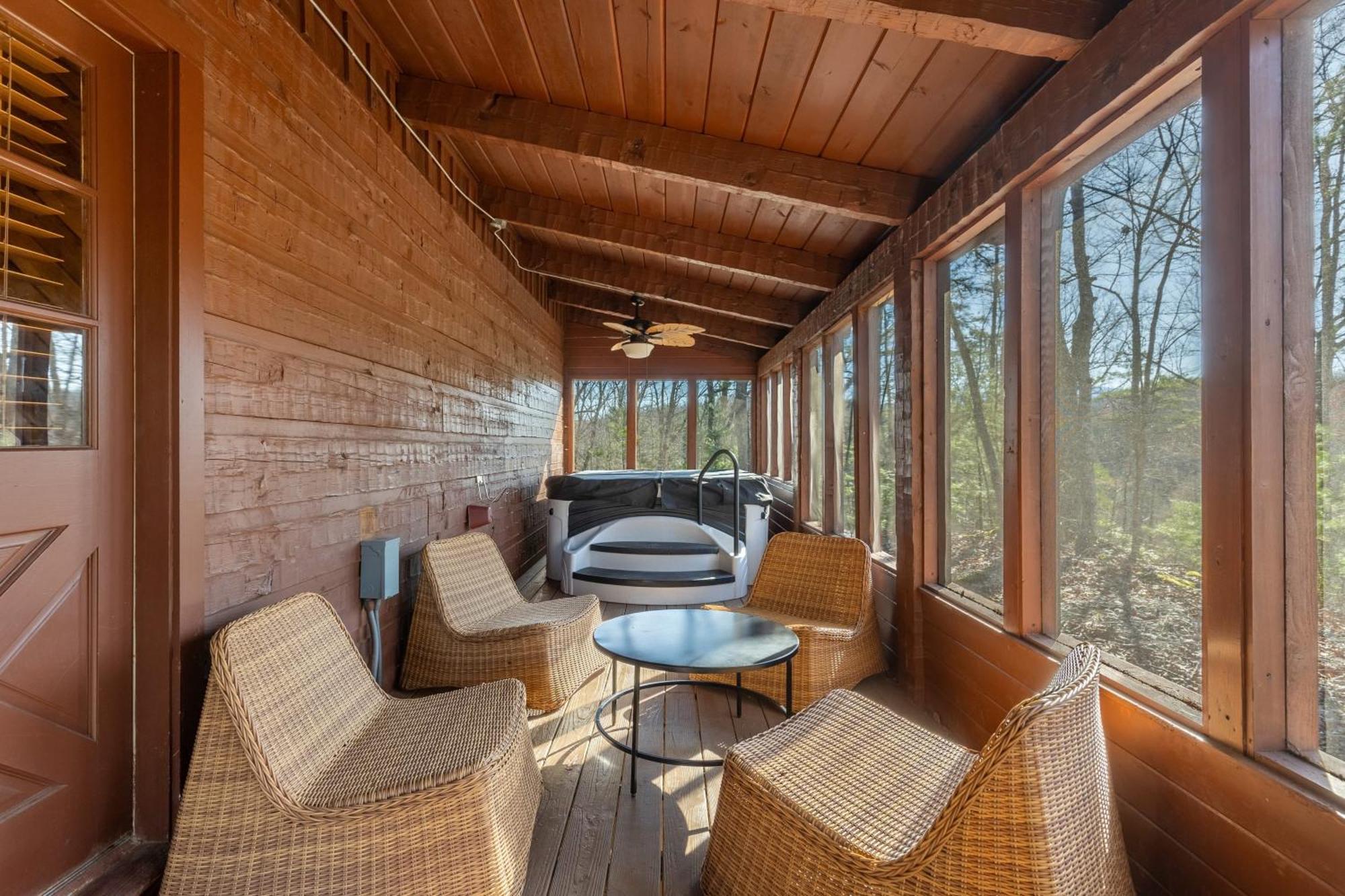 Dudley II By Avantstay Comfortable Cabin W Hot Tub Views Pigeon Forge Dış mekan fotoğraf