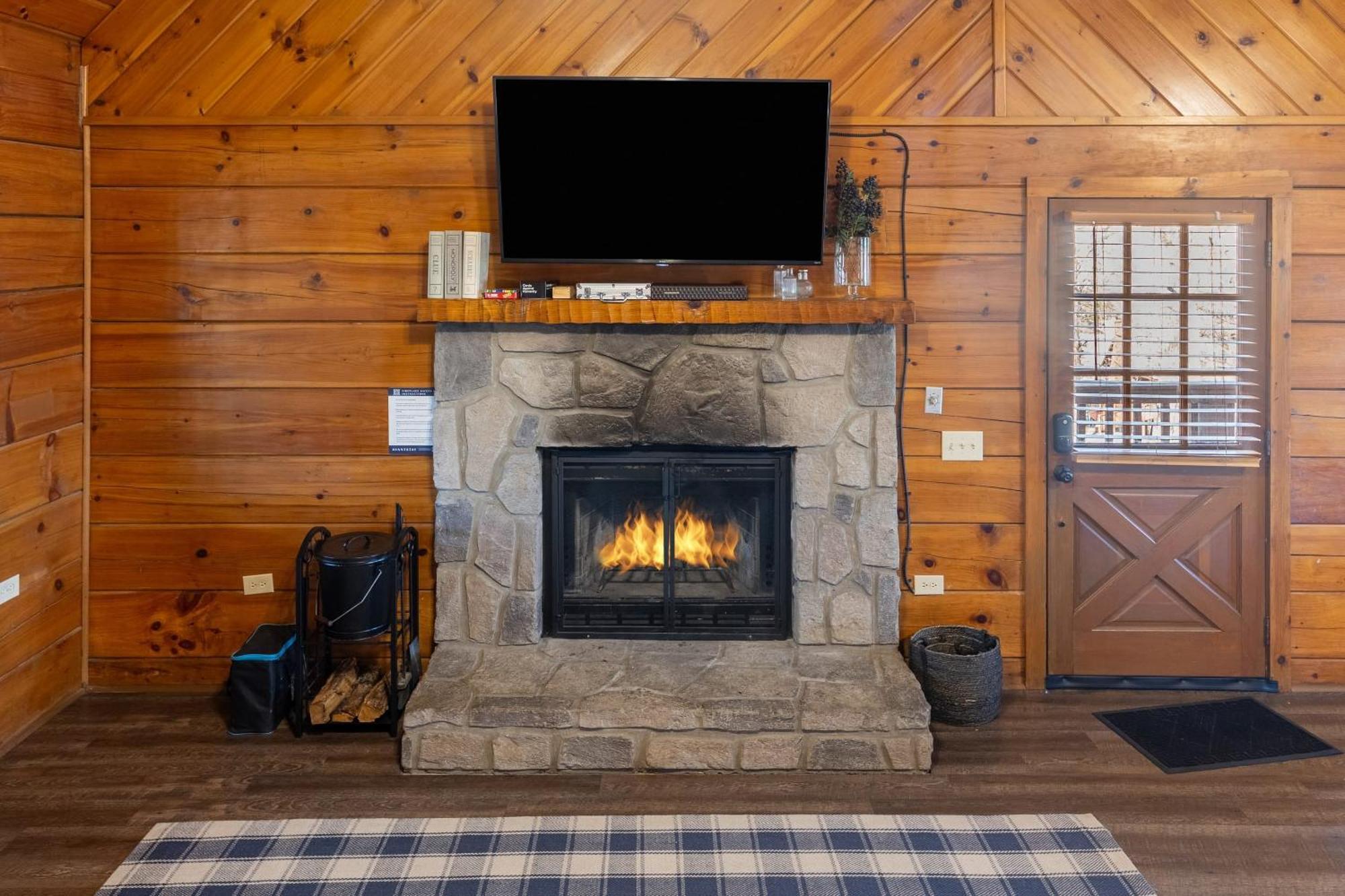 Dudley II By Avantstay Comfortable Cabin W Hot Tub Views Pigeon Forge Dış mekan fotoğraf
