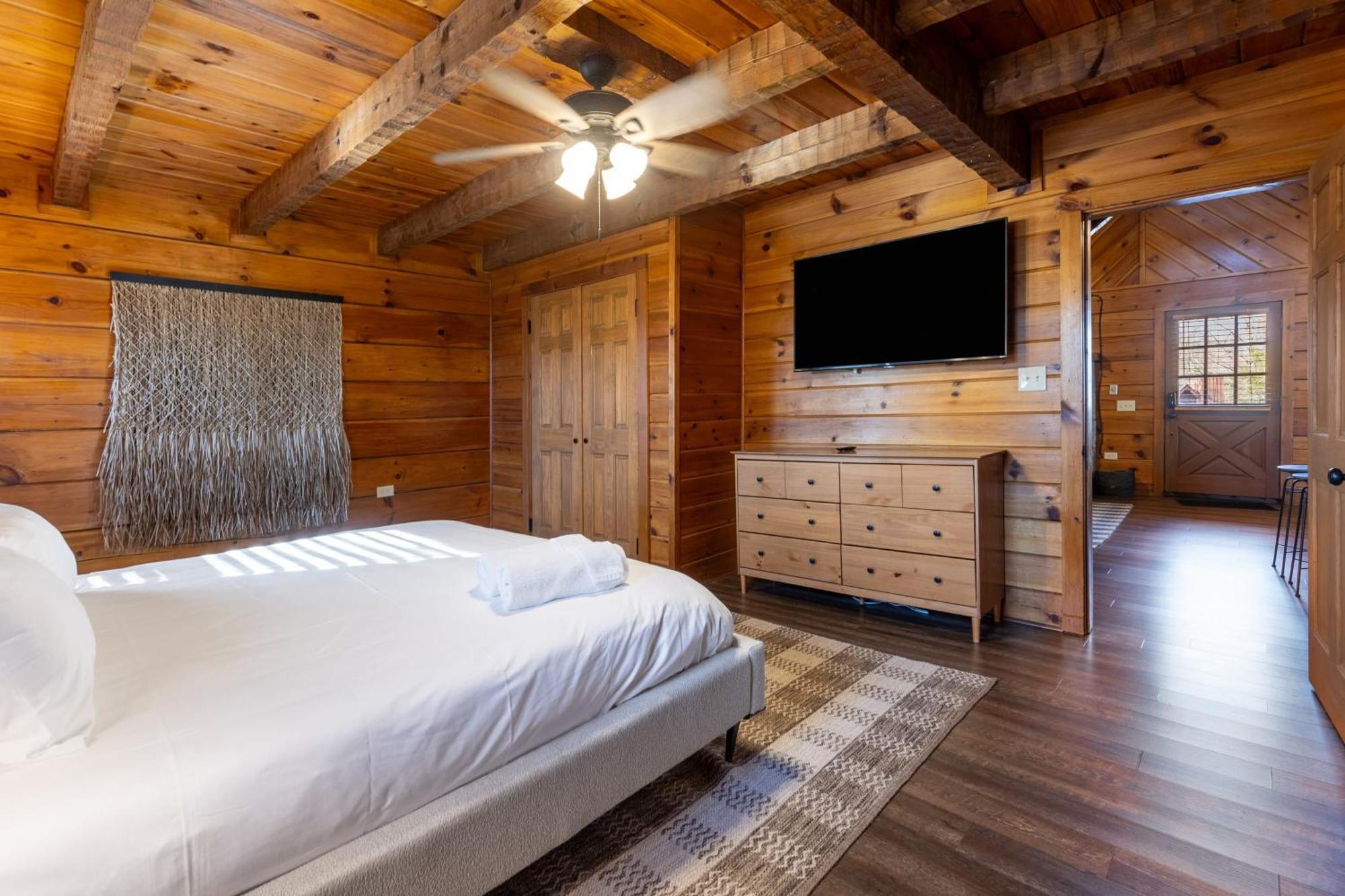 Dudley II By Avantstay Comfortable Cabin W Hot Tub Views Pigeon Forge Dış mekan fotoğraf