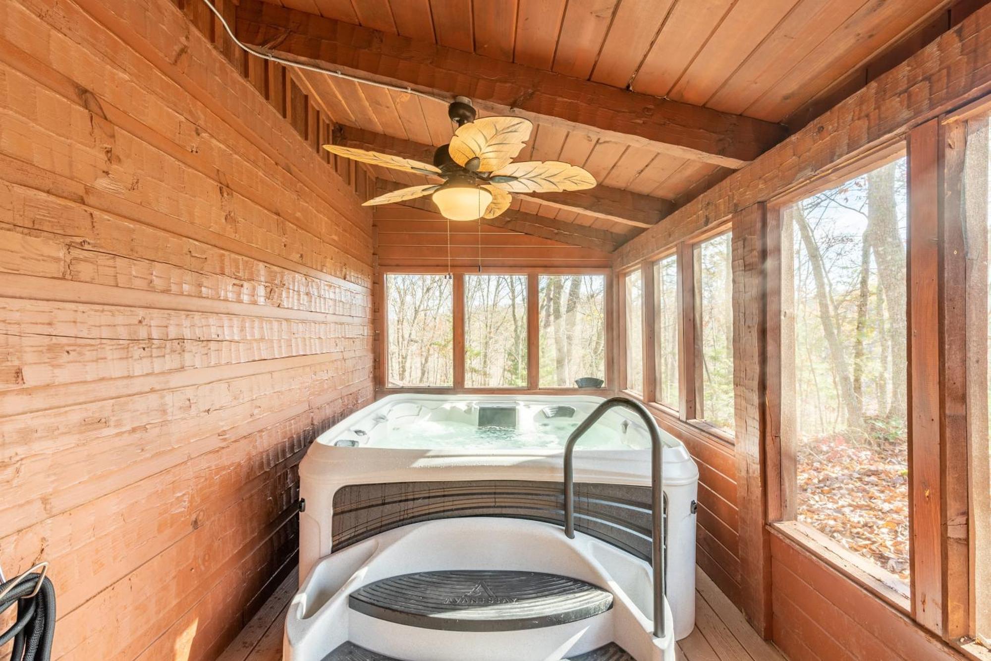 Dudley II By Avantstay Comfortable Cabin W Hot Tub Views Pigeon Forge Dış mekan fotoğraf