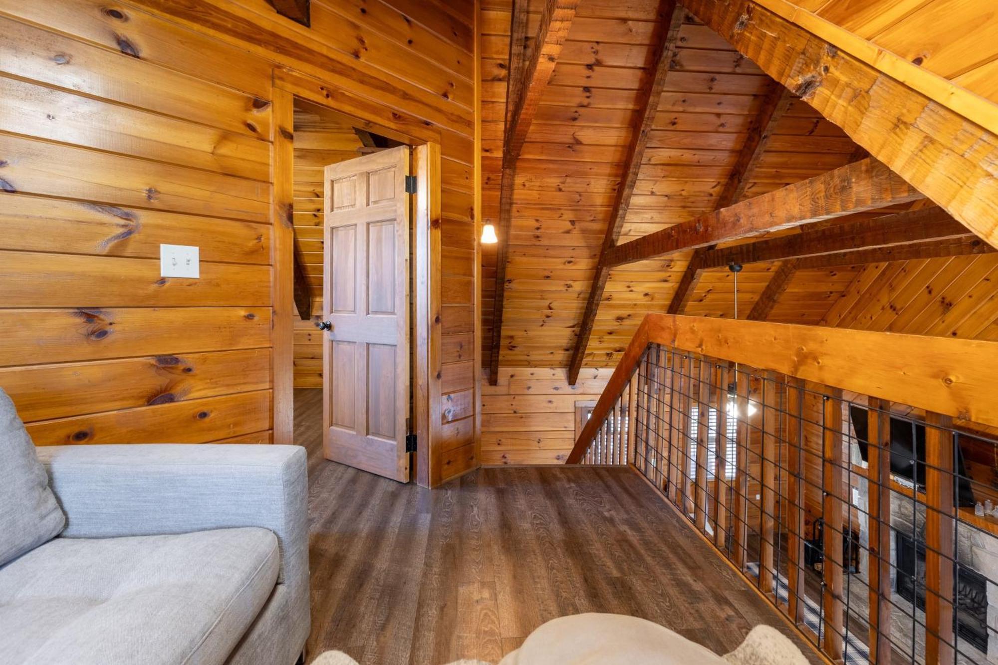 Dudley II By Avantstay Comfortable Cabin W Hot Tub Views Pigeon Forge Dış mekan fotoğraf