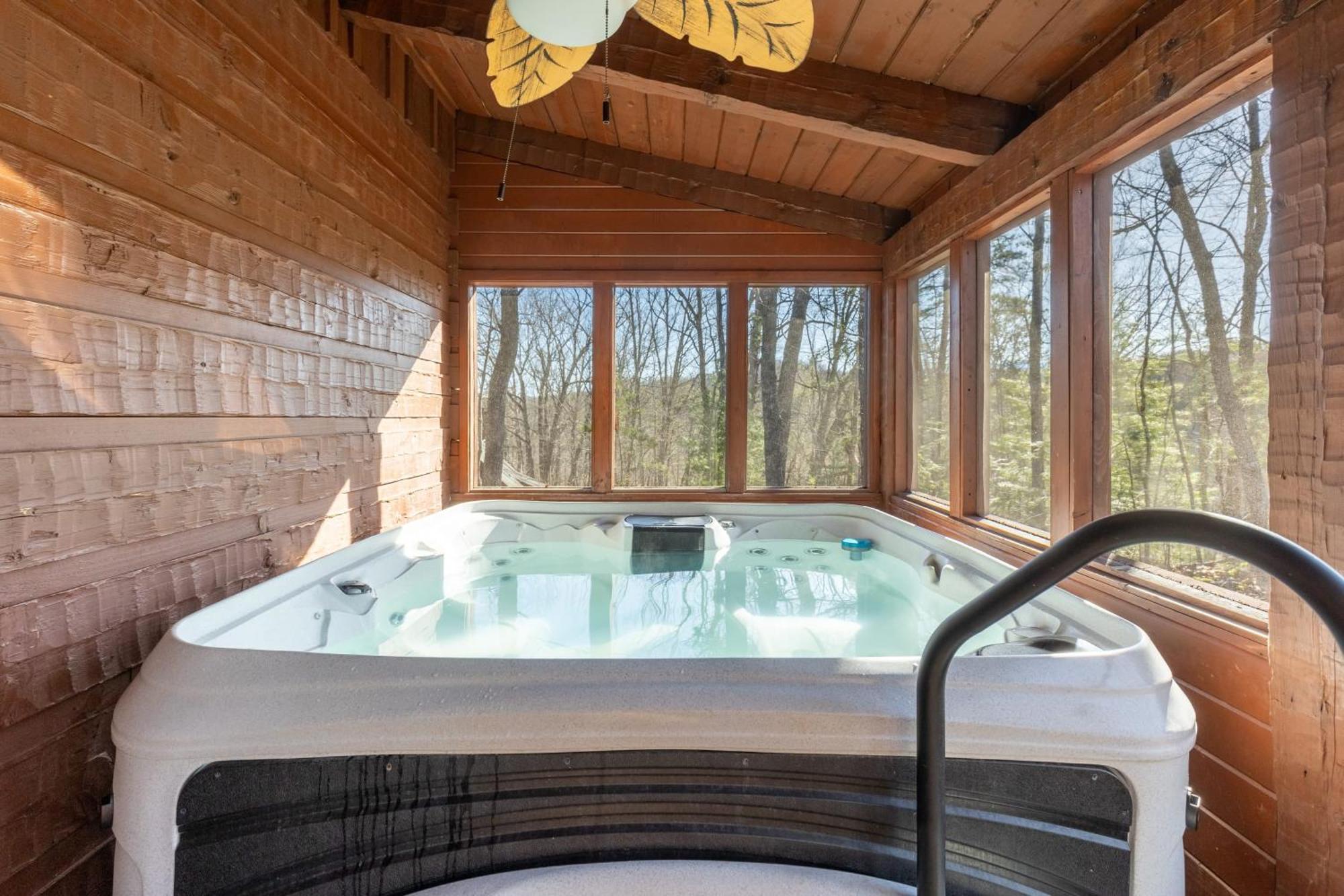 Dudley II By Avantstay Comfortable Cabin W Hot Tub Views Pigeon Forge Dış mekan fotoğraf