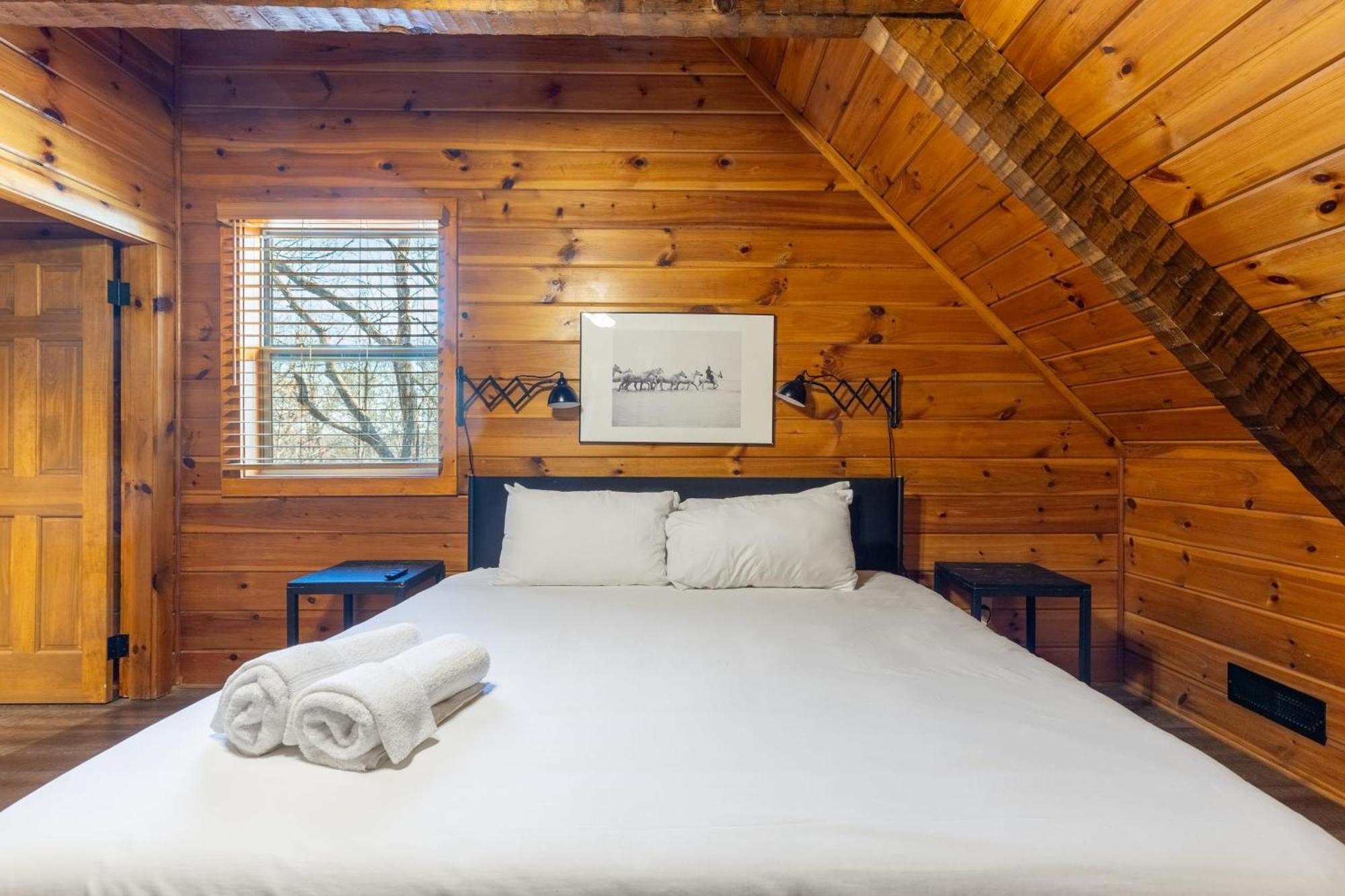 Dudley II By Avantstay Comfortable Cabin W Hot Tub Views Pigeon Forge Dış mekan fotoğraf